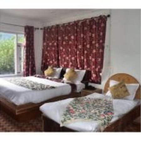 New Relax Inn, Pahalgam, 2 Km From Lidder Valley ภายนอก รูปภาพ