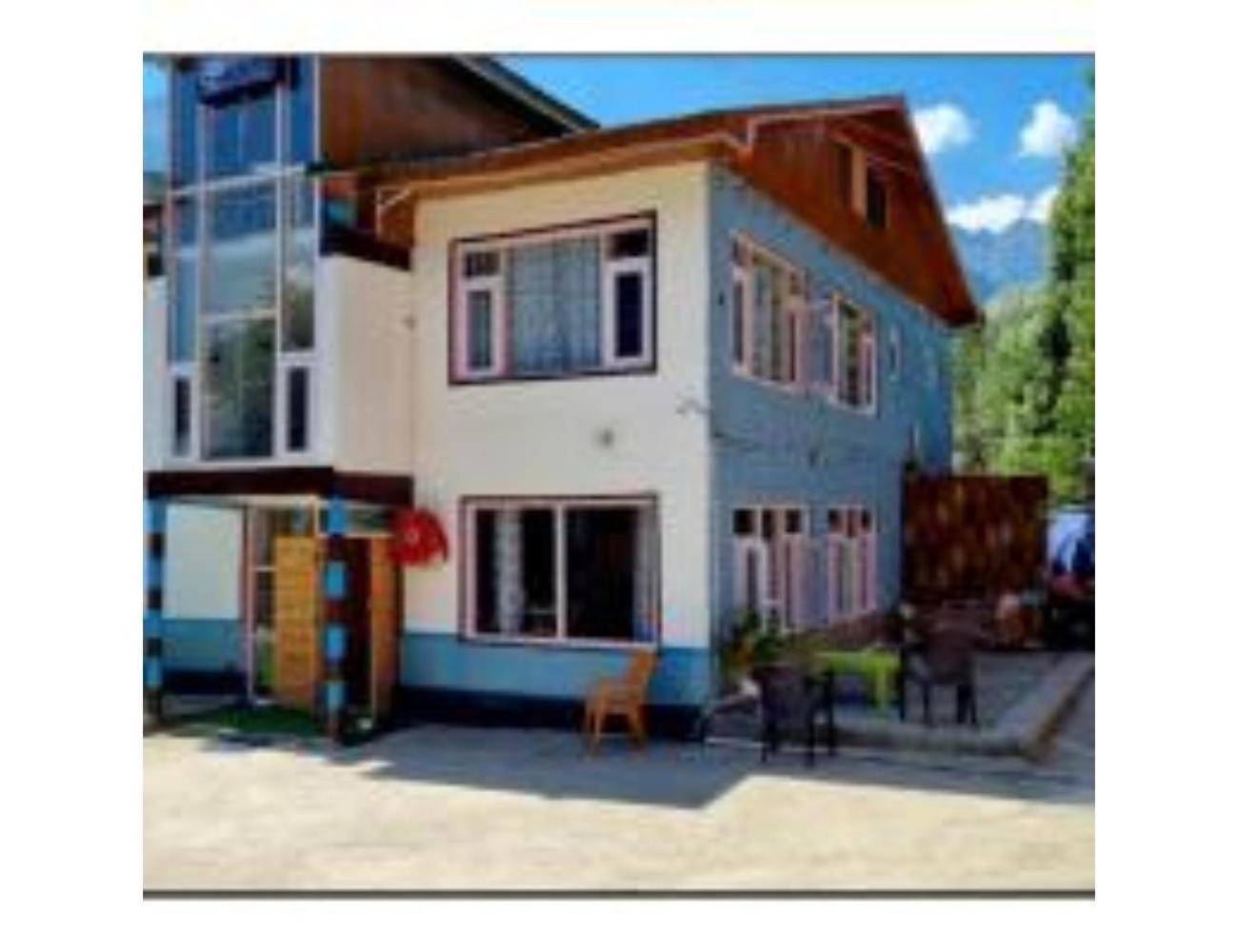 New Relax Inn, Pahalgam, 2 Km From Lidder Valley ภายนอก รูปภาพ