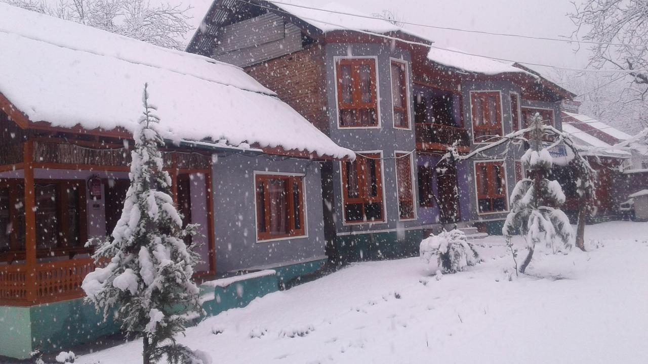 New Relax Inn, Pahalgam, 2 Km From Lidder Valley ภายนอก รูปภาพ
